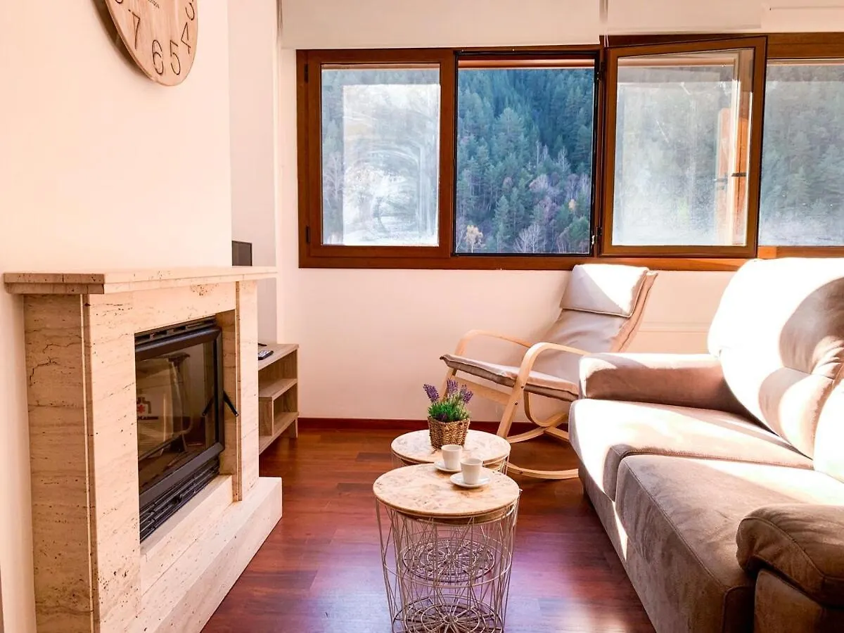 Apartamento moderno Estanyó con vistas en Arinsal Mas de Ribafeta